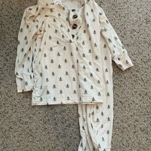 Lou Lou & Company Set with Trees